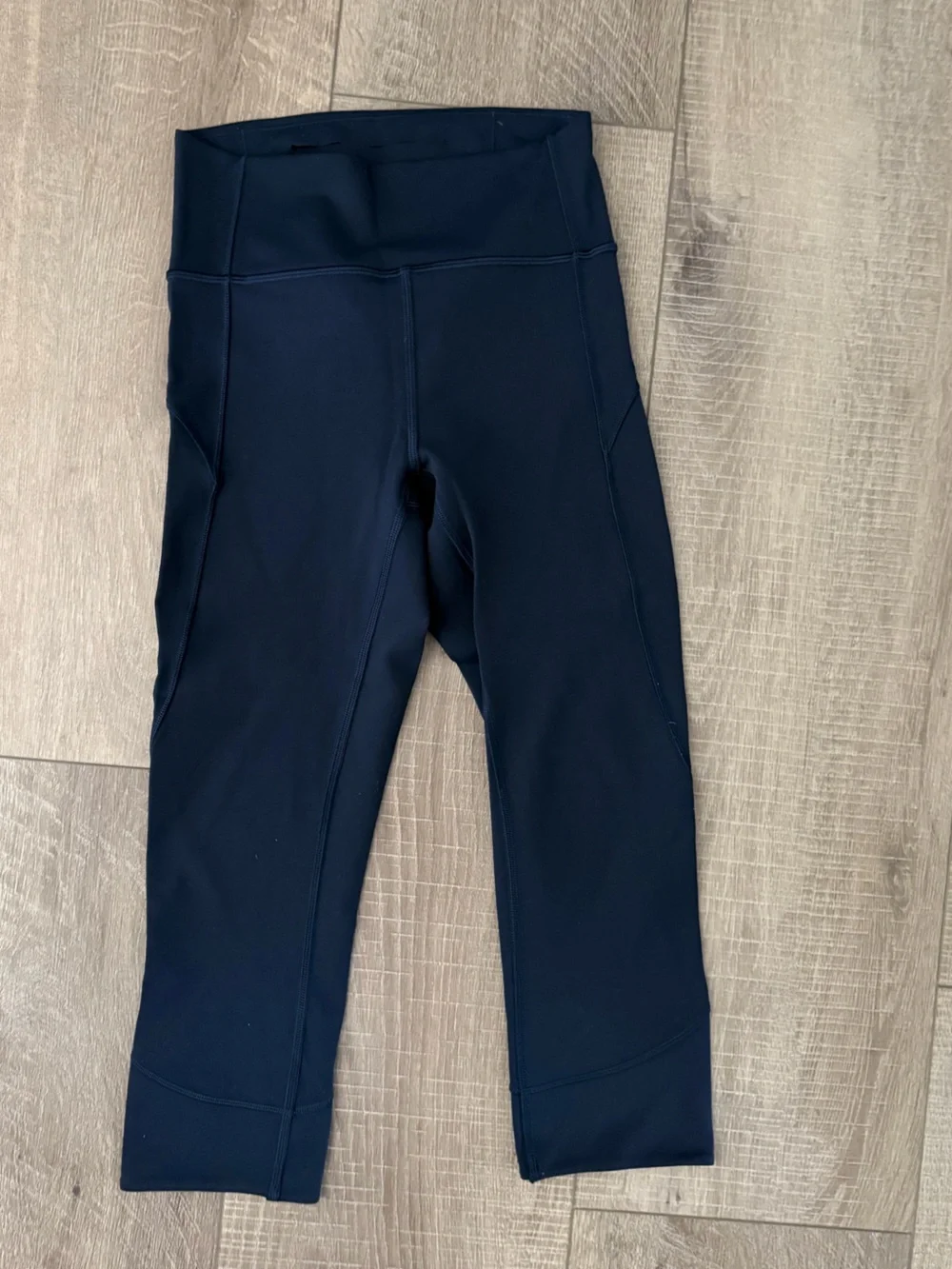 Lululemon In Movement Crop *Everlux 19